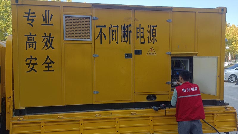 钟楼柴油发电机组和UPS电源配合使用时,如何避免切换过程中的电力中断?